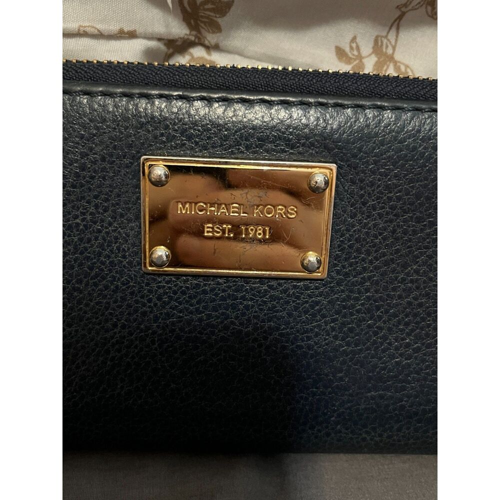 Michael Kors Navy Blue Leather Zip Around Wallet Gold Plate Logo - Picture 5 of 5